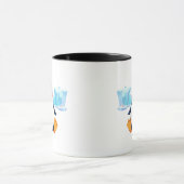 Ein lustiger Kartoonpinguin. Tasse (Zentrum)