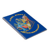 EIN MÄDCHEN, DAS IHR HORN NOTEBOOK EINFACH ZEIGT NOTIZBLOCK (Rechte Seite)