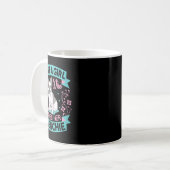 Ein Mädchen, das ihren französischen Bulldoggen Li Kaffeetasse (Vorderseite Links)