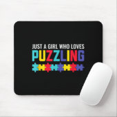 Ein Mädchen, das Rätsel-Rätsel-Horror liebt Mousepad (Mit Mouse)