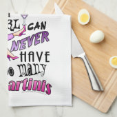 Ein Mädchen kann nie zu viele MARTINIS haben Handtuch (Viertel Falte)