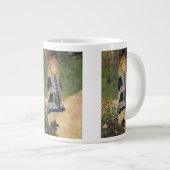 Ein Mädchen mit Wasserkocher von Pierre Renoir Jumbo-Tasse (Vorderseite Rechts)