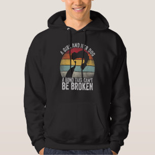 Ein Mädchen und ihr Hund eine Anleihe, die nicht z Hoodie