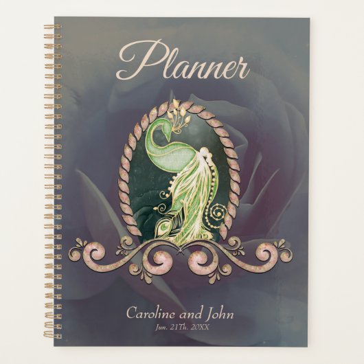 Ein majestätischer Pfau in Gold und Grün Planer (Vorderseite)