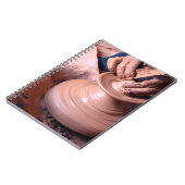 Ein Mann arbeitet in einem Töpfertopf, Safi, Marok Notizblock (Linke Seite)