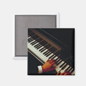Ein Mann spielt Klavier Magnet (Vorderseite/Rückseite)