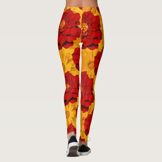 Ein Medley aus Rot und Gelb-Marigolds Leggings (Rückseite)