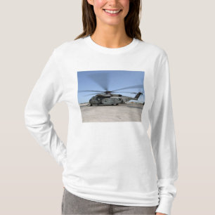Ein MH-53E Seedrachehubschrauber T-Shirt