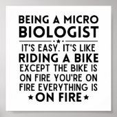 Ein Mikrobiologe zu sein ist einfach, es ist wie R Poster (Vorne)