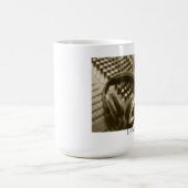 Ein Mikrofon und Kopfhörer Kaffeetasse (Mittel)