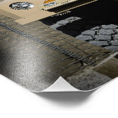 Ein minenresistentes, ambusgeschütztes Fahrzeug Fotodruck (Ecke)