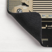Ein minenresistentes, ambusgeschütztes Fahrzeug Mousepad (Ecke)