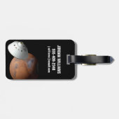 Ein mit Aeroshell angereichertes Raumfahrzeug nähe Gepäckanhänger (Rückseite horizontal)