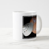 Ein mit Aeroshell angereichertes Raumfahrzeug nähe Jumbo-Tasse (Vorderseite Rechts)