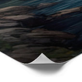 Ein mittelalterliches Dorf mit zeitlosem Charme Poster (Ecke)