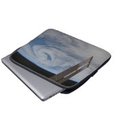 Ein mittelatlantisches Tiefdrucksystem. Laptopschutzhülle (Vorne Knopf)