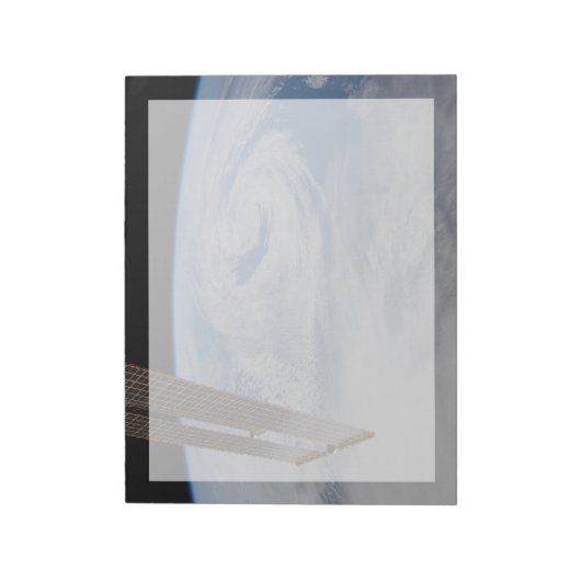 Ein mittelatlantisches Tiefdrucksystem. Notizblock (Rotiert)