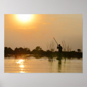 Ein Mokoro auf dem Okavango-Delta, Botswana, Afrik Poster