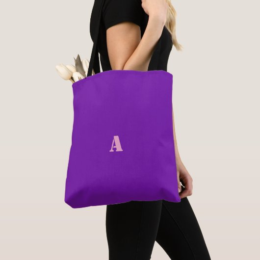 Ein Monogramm Lila Tasche (Von Nahem)