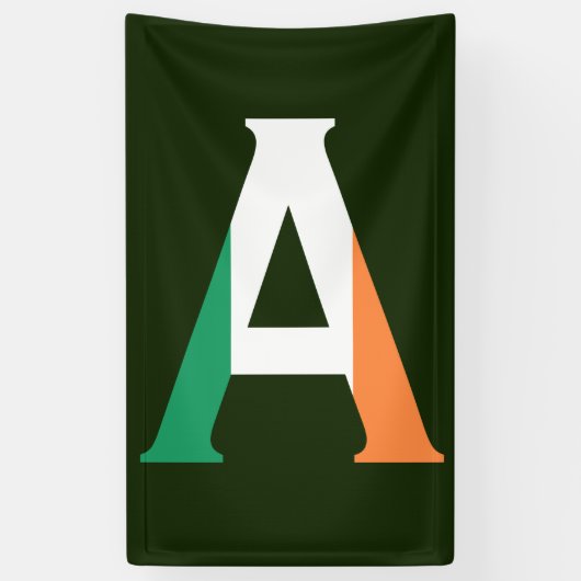 Ein Monogramm überlagerte sich auf irischer Flagge Banner (Vertikal)