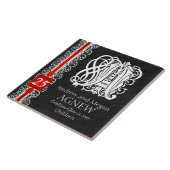 Ein Monogramm "Weiße Spitzen auf schwarz" Jubiläum Fliese (Seite)