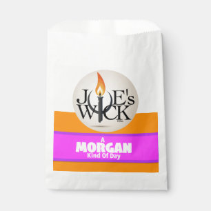 Ein Morgan-Tag: mit Joe's Wick-Logo Geschenktütchen