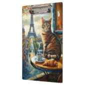 Ein Morgen in Paris | Getigelte Katze im Café Klemmbrett (Links)