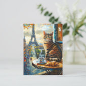 Ein Morgen in Paris | Getigelte Katze im Café Postkarte (Stehend Vorderseite)