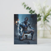 Ein Muskelmann mit einem Knie auf dem Boden schein Postkarte (Stehend Vorderseite)