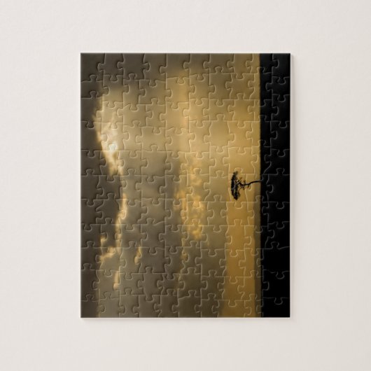Ein mystischer Sonnenuntergang bei der Rückkehr in Puzzle (Vertikal)
