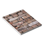 Ein näherer Blick auf eine Ziegelwand Notizblock (angewinkelt)