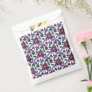 Ein nahtloses, symmetrisches Muster mit Wiederholu Geschenktütchen