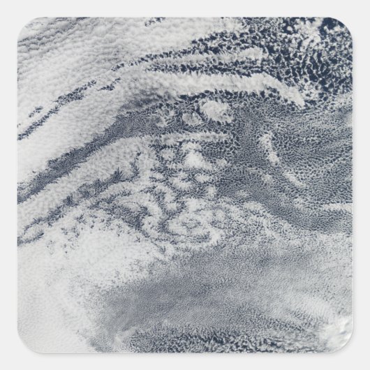Ein Netz von Wolken über dem Pazifik Quadratischer Aufkleber (Vorderseite)