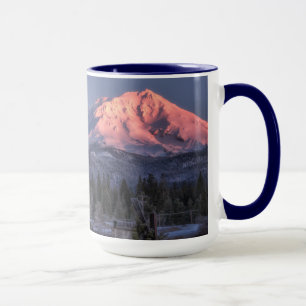 Ein neuer Tag an einer alten Standort-Berg Shasta Tasse