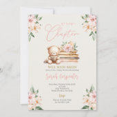 Ein neues Kapitel fängt Teddy Bear Baby Shower Gir Einladung (Vorderseite)