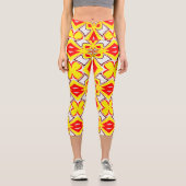 Ein niedlich-gelb-weißes trendiges Stoffmuster Capri Leggings (Vorderseite)
