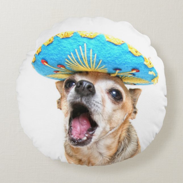 Ein Niedlicher Chihuahua in einem Halloweenkostüm Rundes Kissen (Vorderseite)