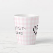 Ein niedlicher Hund, der latte Tasse liebt (Vorderseite)