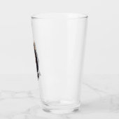 Ein niedlicher Hund König Charles Spaniel Glas (Links)