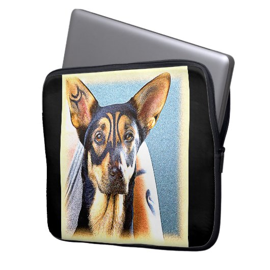 "Ein Niedlicher Hund" Niedliches Foto. Jetzt kaufe Laptopschutzhülle (Vorderseite Links)