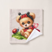 Ein Niedlicher Teddybär, verkleidet wie ein Ladybu Badhandtuch Set (Waschlappen)