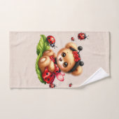 Ein Niedlicher Teddybär, verkleidet wie ein Ladybu Badhandtuch Set (Handtuch)