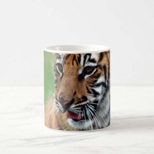 Ein niedlicher Tiger Kaffeetasse (Mittel)