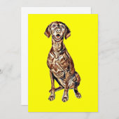 Ein niedlicher Vizsla Hund sitzt und freut sich au Einladung (Vorne/Hinten)