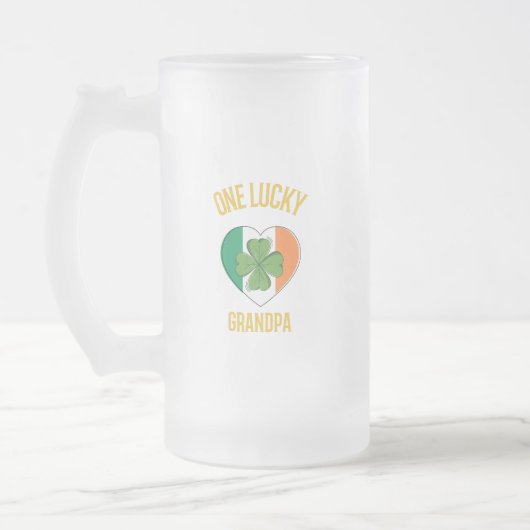 Ein Opa Mattglas Bierglas (Links)
