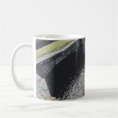 Ein Orange Pool in Welshpool Kaffeetasse (Links)