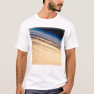 Ein Orbital Sunset von der Küste von Baja Kaliforn T-Shirt