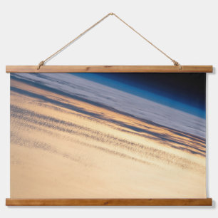 Ein Orbital Sunset von der Küste von Baja Kaliforn Wandteppich Mit Holzrahmen