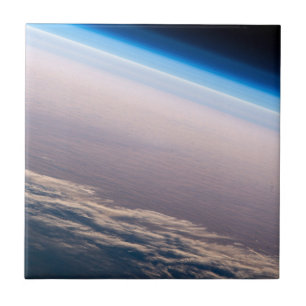 Ein orbitaler Sonnenuntergang vor der Küste von Ca Fliese