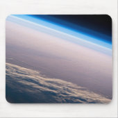 Ein orbitaler Sonnenuntergang vor der Küste von Ca Mousepad (Vorne)